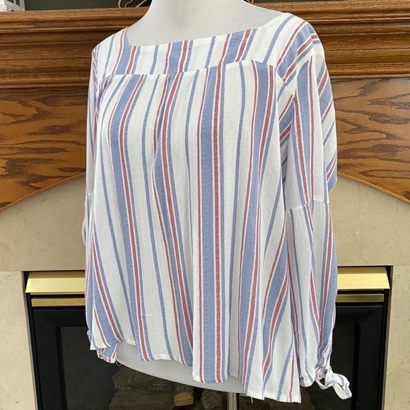 Mod Lusive Boho Balloon Sleeve Blouse Size: S - Picture 2 of 12